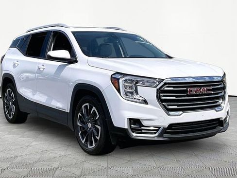 Used 2022 GMC Terrain SLT w/ Infotainment Package II image 1