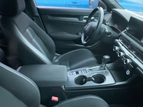 Used 2024 Honda Civic Sport image 4