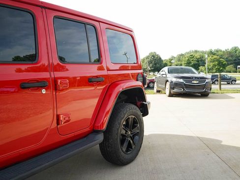 Used 2021 Jeep Wrangler Unlimited Sahara AWD/4WD image 22