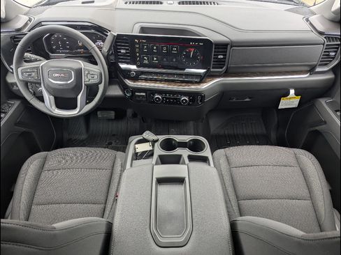 New 2026 GMC Sierra 1500 SLE w/ X31 Off-Road Package image 18
