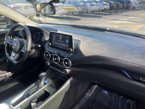 Certified 2023 Nissan Sentra SV image 13