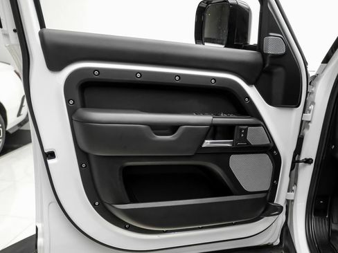Used 2024 Land Rover Defender 130 Outbound AWD/4WD image 41