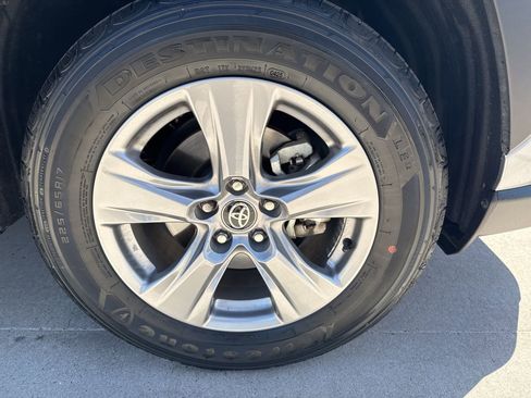 Used 2025 Toyota RAV4 LE image 15