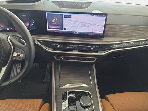 Used 2025 BMW X5 xDrive40i w/ Premium Package AWD/4WD image 21