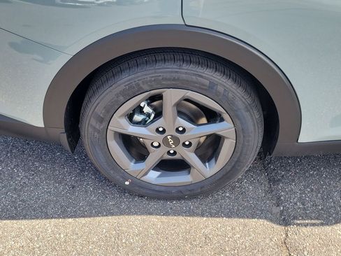 New 2026 Kia K4 FWD image 36