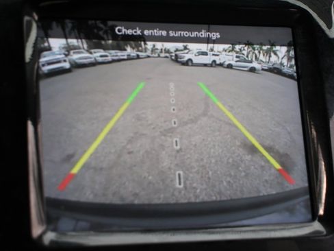 Used 2020 Jeep Cherokee Limited image 28