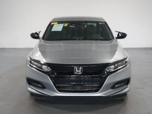 Used 2019 Honda Accord Sport image 2