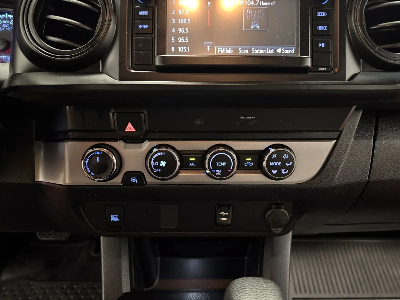 Used 2019 Toyota Tacoma SR w/ SR Convenience Package AWD/4WD image 31