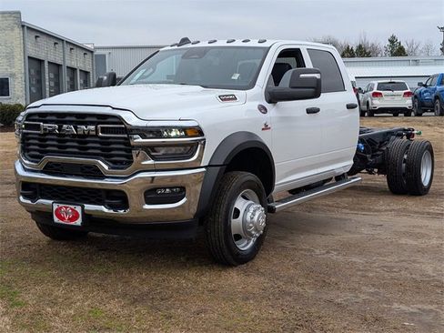 New 2026 RAM 5500 Tradesman image 4