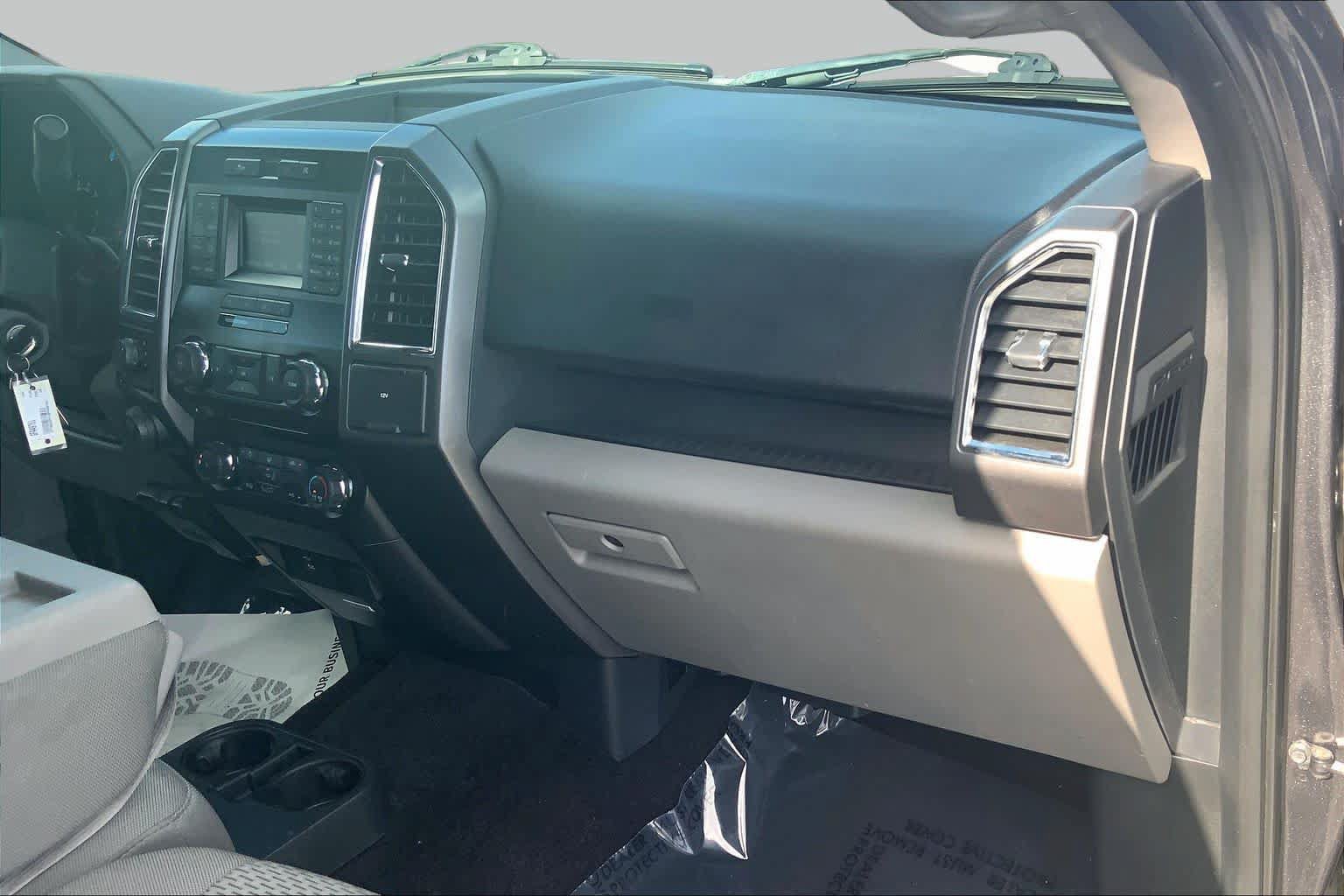 Used 2016 Ford F150 XLT w/ Equipment Group 301A Mid AWD/4WD image 18