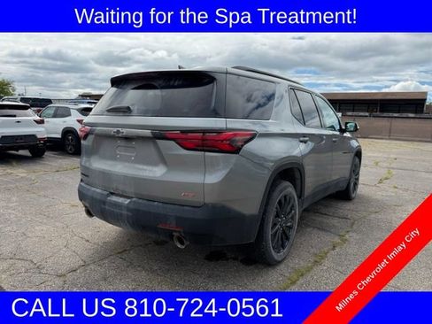 Used 2023 Chevrolet Traverse RS w/ LPO, Floor Liner Package FWD image 3