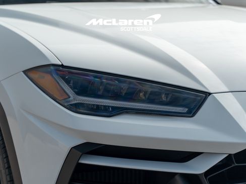 Used 2022 Lamborghini Urus AWD/4WD image 24