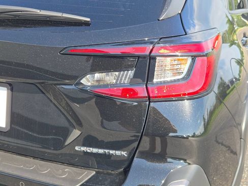 Used 2024 Subaru Crosstrek 2.5i Limited w/ Crosstrek Mirror Package AWD/4WD image 12