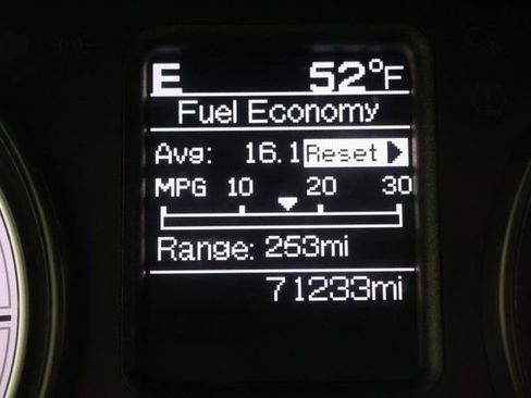 Used 2022 RAM 1500 Classic SLT image 13