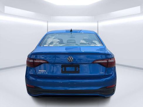 Used 2024 Volkswagen Jetta SE FWD image 4