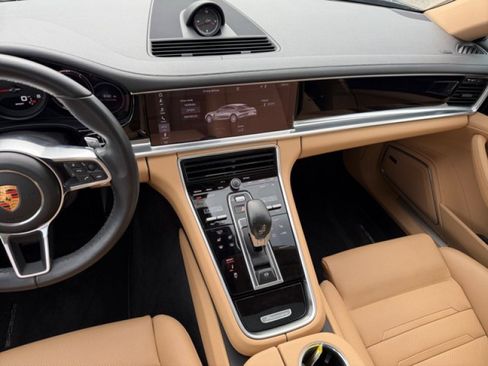 Used 2019 Porsche Panamera image 14