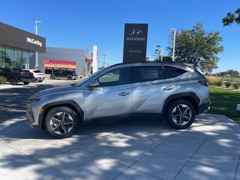 Used 2025 Hyundai Tucson SEL FWD image 2