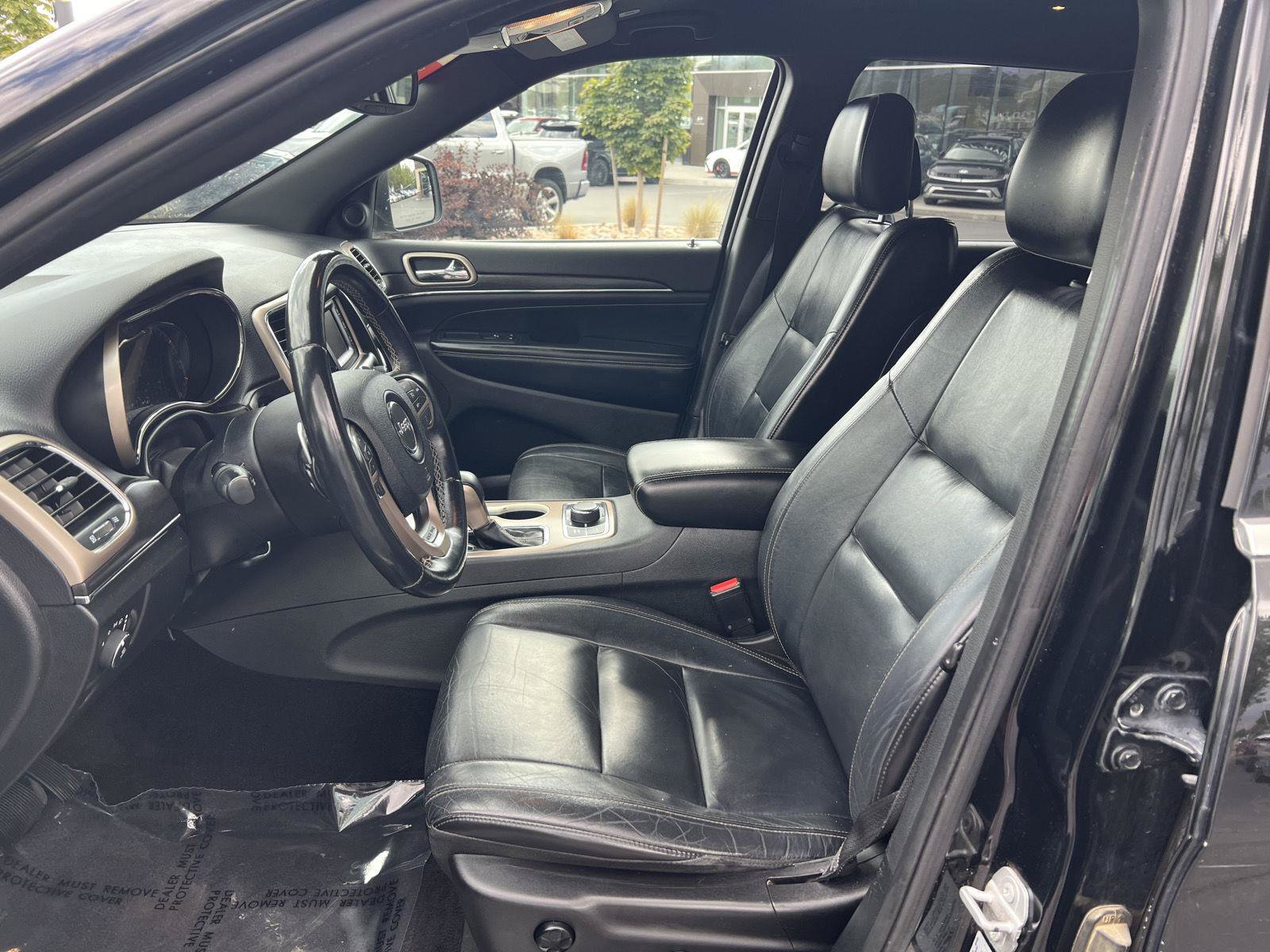 Used 2017 Jeep Grand Cherokee Limited AWD/4WD image 34