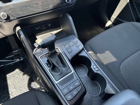 Used 2026 Kia Sportage LX FWD image 37