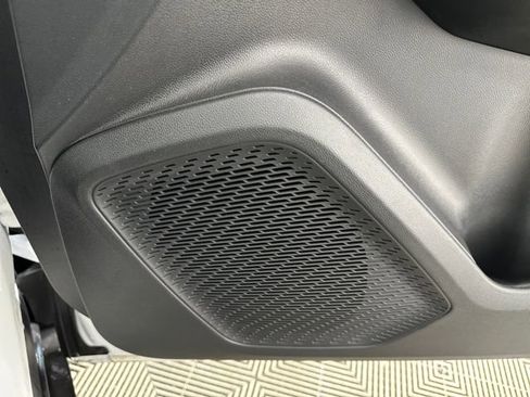 Used 2024 Chevrolet Equinox EV LT image 29