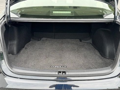 Used 2025 Toyota Corolla SE FWD image 7