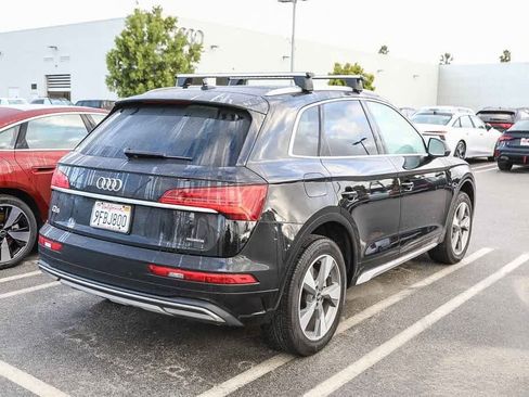 Used 2023 Audi Q5 2.0T Premium w/ Convenience Package image 4
