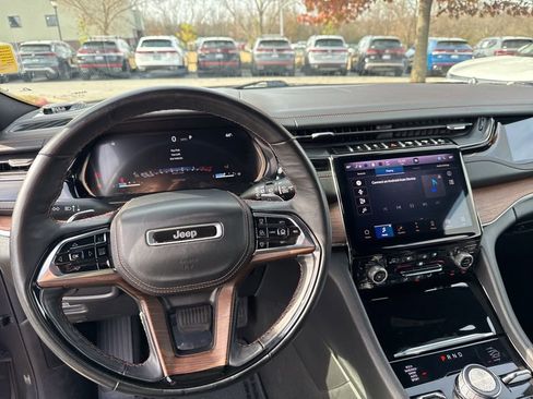 Used 2023 Jeep Grand Cherokee L Summit w/ Advanced Protech Group IV image 33