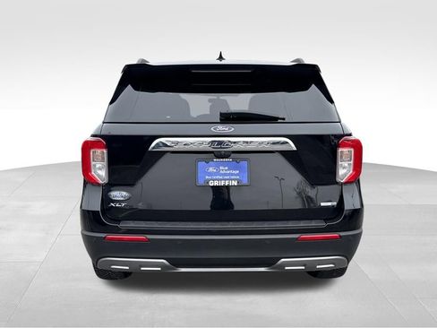 Certified 2020 Ford Explorer XLT w/ Equipment Group 202A image 6