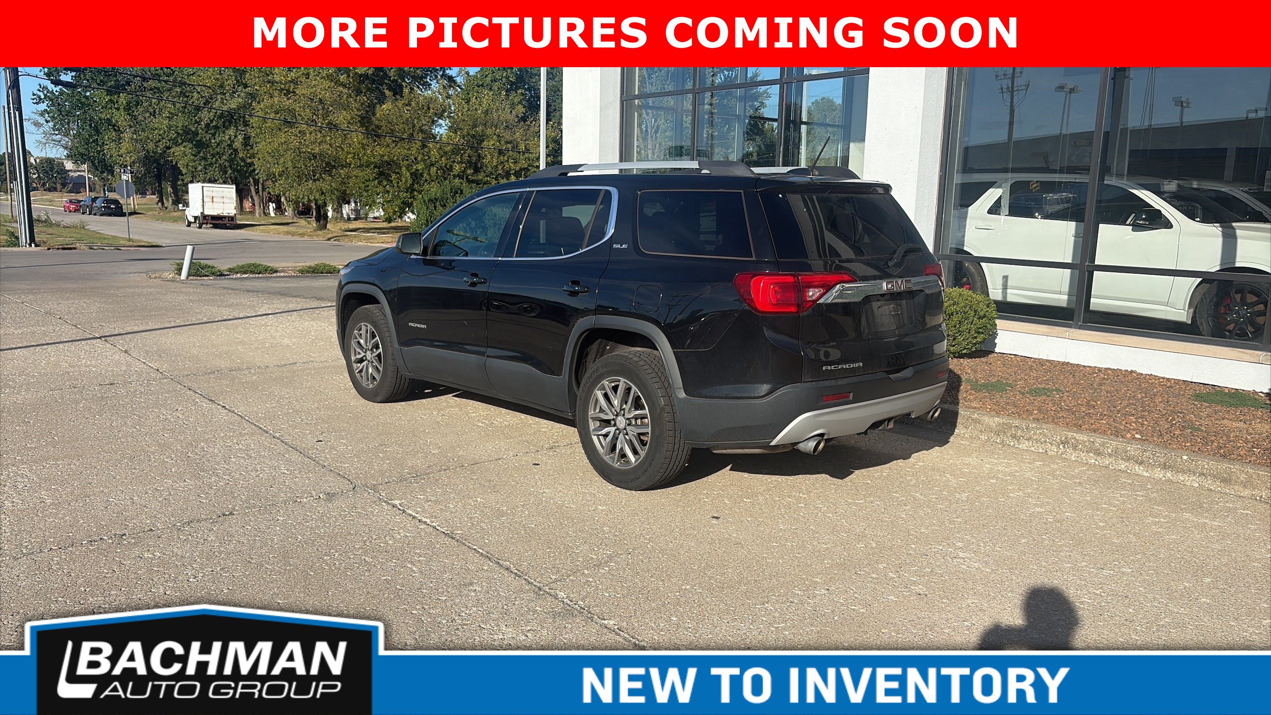 Used 2019 GMC Acadia SLE FWD image 4