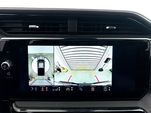 Used 2025 GMC Sierra 2500 AT4 w/ AT4 Premium Plus Package image 23