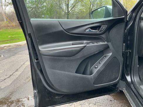 Used 2020 Chevrolet Equinox Premier FWD image 11