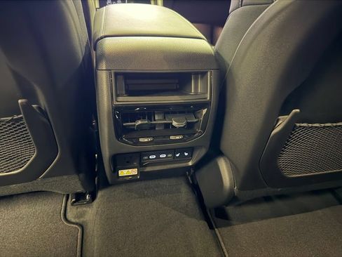 New 2026 Jeep Grand Cherokee Limited AWD/4WD image 36