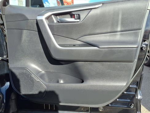 Certified 2021 Toyota RAV4 XLE image 25