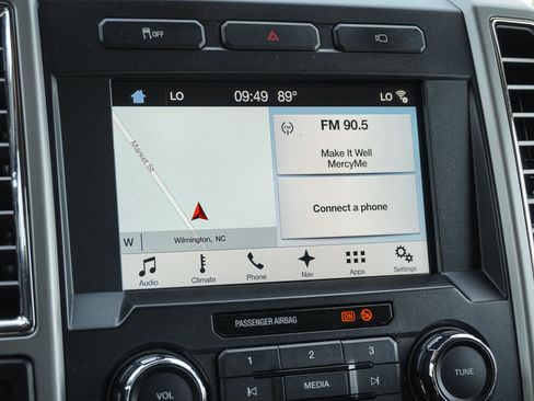 Used 2017 Ford F350 Lariat AWD/4WD image 23