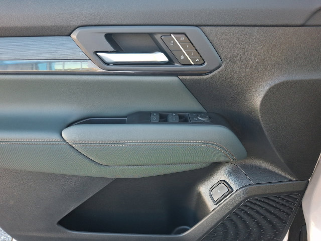 New 2027 GMC Terrain AT4 w/ Convenience Package III AWD/4WD image 9
