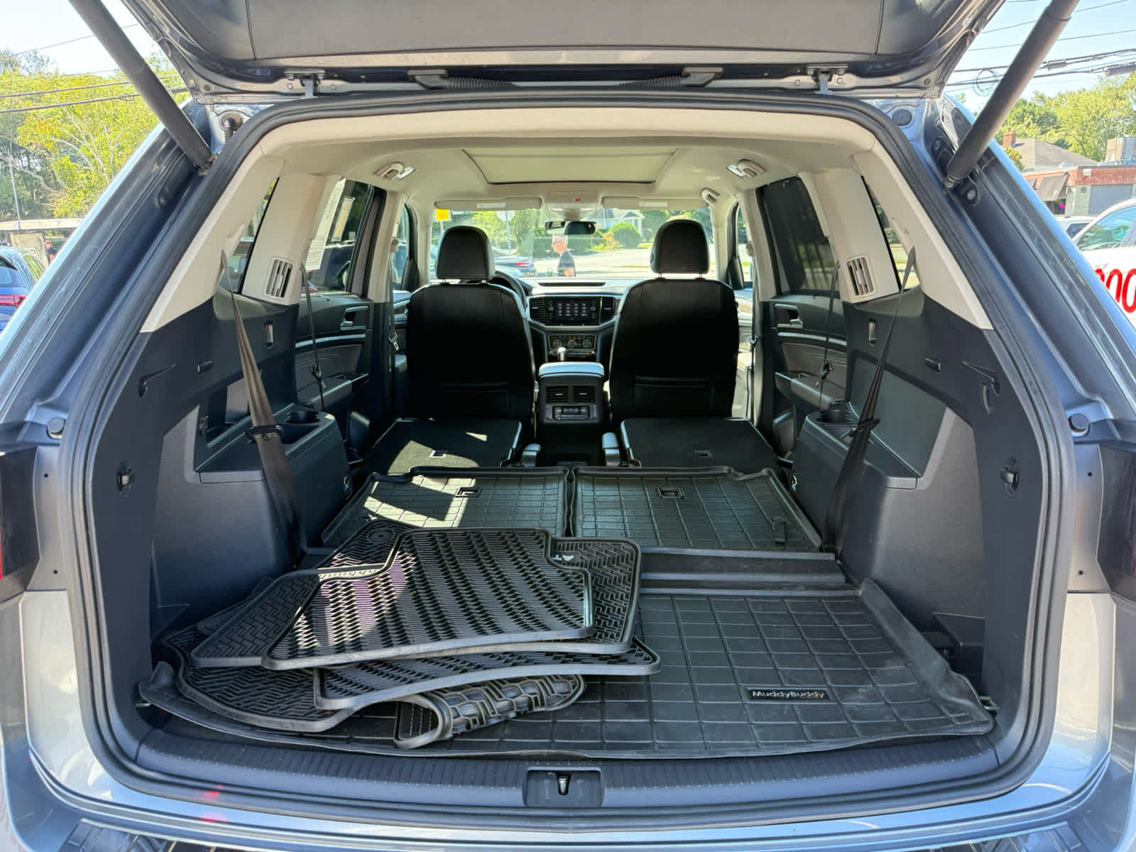 Used 2022 Volkswagen Atlas SEL AWD/4WD image 16