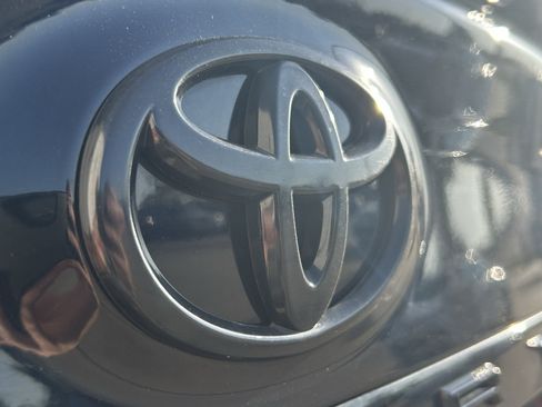 Used 2021 Toyota Camry TRD w/ TRD Package w/JBL Audio FWD image 7