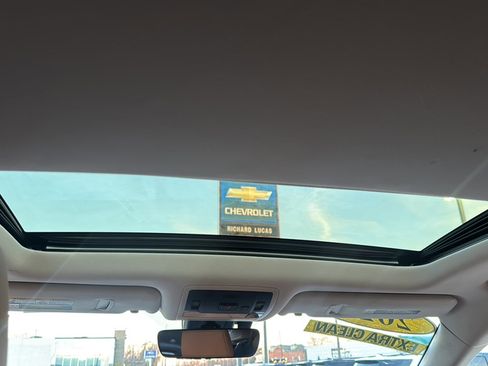 Used 2022 Lexus RX 350L Premium image 49