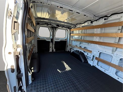 Used 2024 Ford Transit 250 Low Roof w/ Exterior Upgrade Package image 31