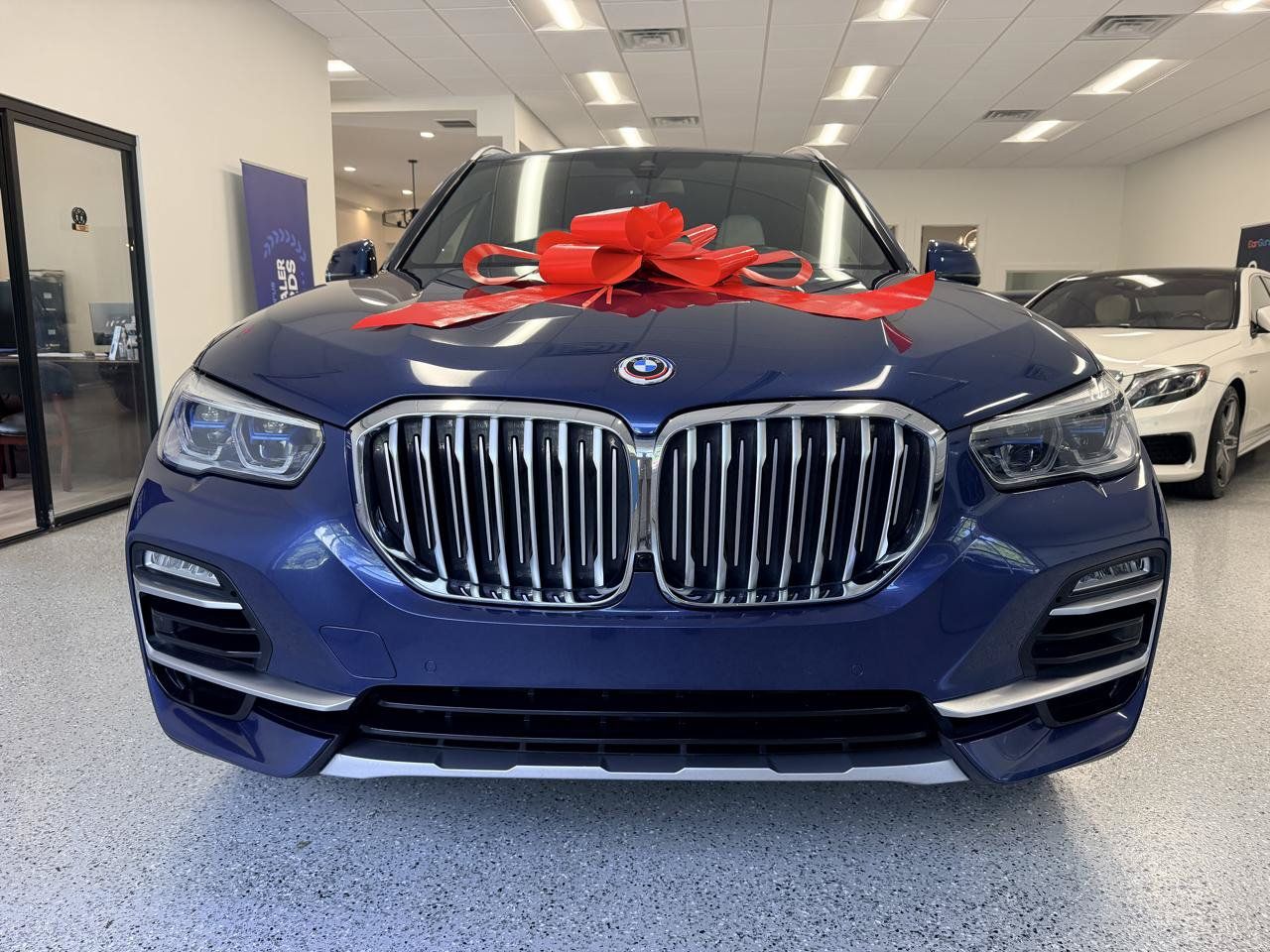 Used 2019 BMW X5 xDrive40i w/ Executive Package AWD/4WD image 11