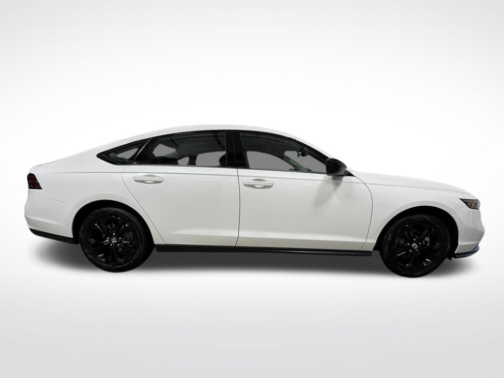 Used 2025 Honda Accord SE image 8