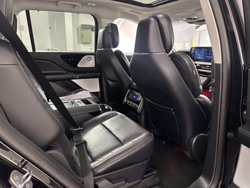 Used 2025 Lincoln Aviator Reserve w/ Equipment Group 201A image 22