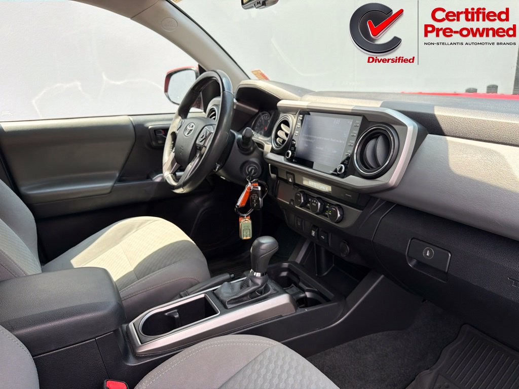 Used 2021 Toyota Tacoma SR5 RWD image 31