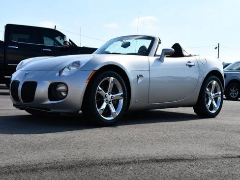 Used 2008 Pontiac Solstice GXP w/ Premium Package image 3