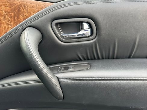 Used 2022 Nissan Armada SL w/ Captain's Chairs Package image 21