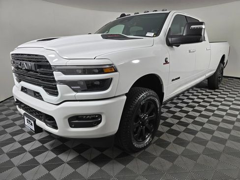 New 2026 RAM 2500 Laramie AWD/4WD image 8
