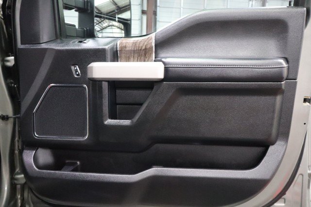 Used 2019 Ford F250 Lariat w/ Lariat Ultimate Package AWD/4WD image 74