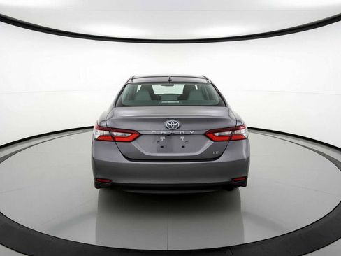 Used 2023 Toyota Camry LE image 5