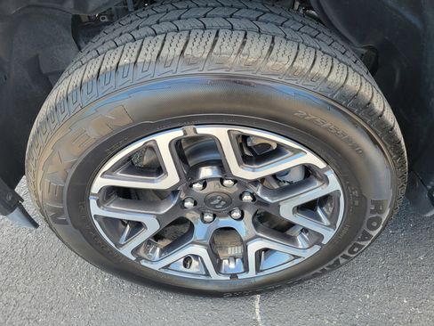 Used 2026 RAM 1500 Laramie AWD/4WD image 43