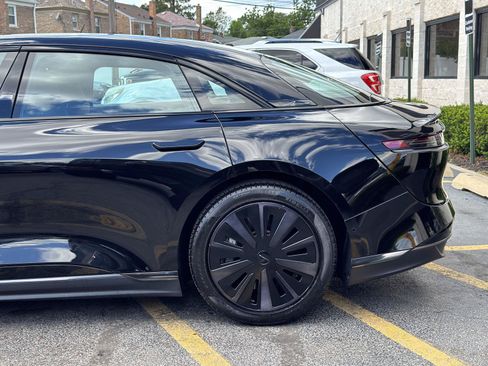 Used 2025 Lucid Air Touring AWD/4WD image 8